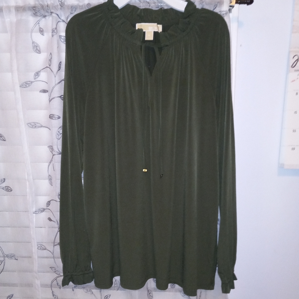 Michael Kors hunter green top
